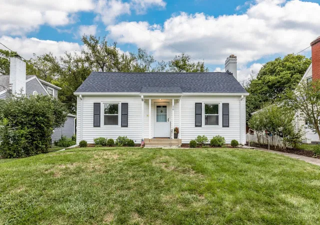 Single Family Residence at 20 Sherry Rd, Wyoming, OH 45215 | MLS# 1894124 | | Sold on 2026-10-19