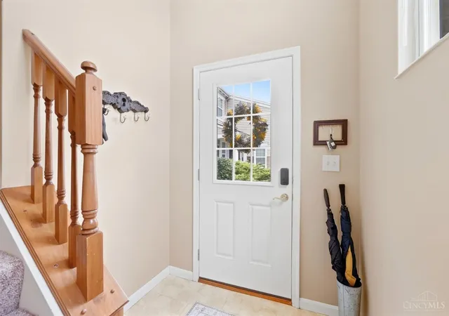 Listing Photo 5 - Condo for sale in building located at 7771 Skyview Cir, Cincinnati, OH 45248