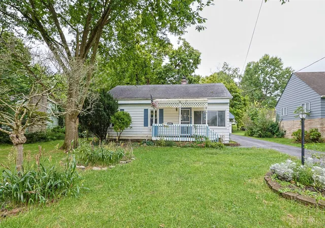 Photo 1 of Single family home for sale at 1081 Mckelvey Rd, Springfield Twp., OH 45231 | MLS# 1894975 | Listing updated on 2026-10-23