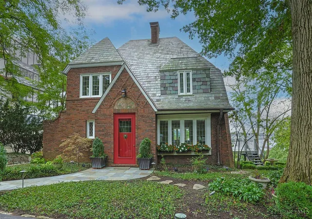 Photo 2 of Sale Pending at 1771 E Mcmillan St, Cincinnati, OH 45206 | MLS# 1894980 | Listing updated on 2026-09-26
