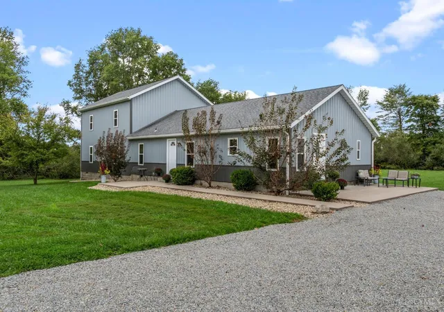 Photo 2 of Single family home for sale at 4037 S Baker Rd, Clay Twp, OH 45142 | MLS# 1894981 | Listing updated on 2026-10-20