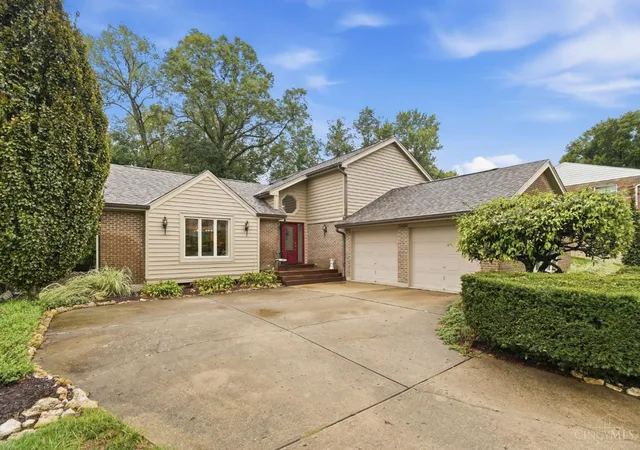 Photo 1 of Sale Pending at 6467 Visitation Dr, Green Twp, OH 45248 | MLS# 1894680 | Listing updated on 2026-09-25
