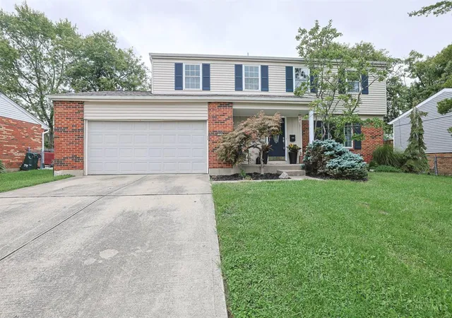 Photo 1 of Single family home for sale at 1732 Fullerton Dr, Springfield Twp., OH 45240 | MLS# 1894991 | Listing updated on 2026-10-23