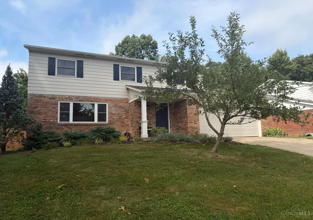 Photo 1 of Sale Pending at 1669 Vaquera Pl, Anderson Twp, OH 45255 | MLS# 1895020 | Listing updated on 2026-10-02