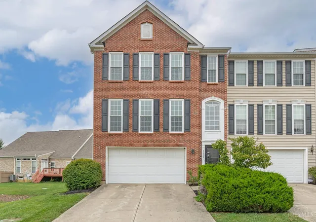 Townhouse for sale at 3402 Yosemite Fls Rd, Deerfield Twp., OH 45039 | MLS# 1894880