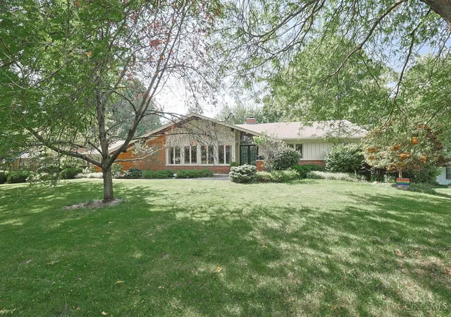 Photo 1 of Sale Pending at 7673 Greenfarms Dr, Springfield Twp., OH 45224 | MLS# 1895027 | Listing updated on 2026-10-09