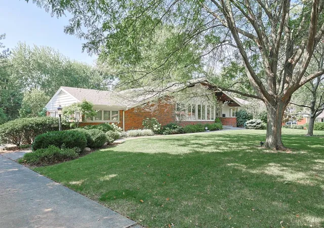 Photo 2 of Sale Pending at 7673 Greenfarms Dr, Springfield Twp., OH 45224 | MLS# 1895027 | Listing updated on 2026-10-09