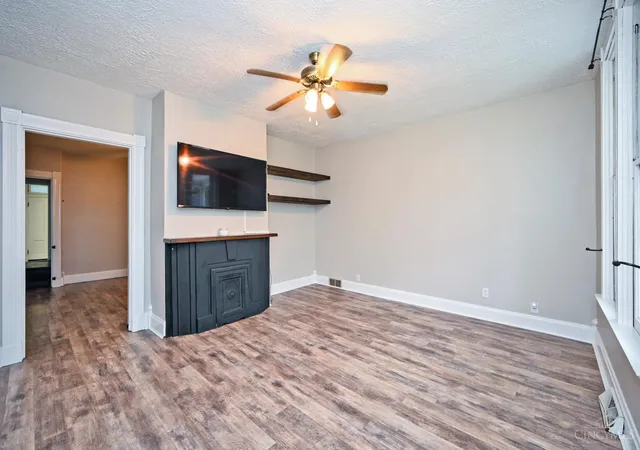Photo 3 of Single family home for sale at 631 Arlington Ave, Arlington Heights, OH 45215 | MLS# 1895052 | Listing updated on 2026-10-23