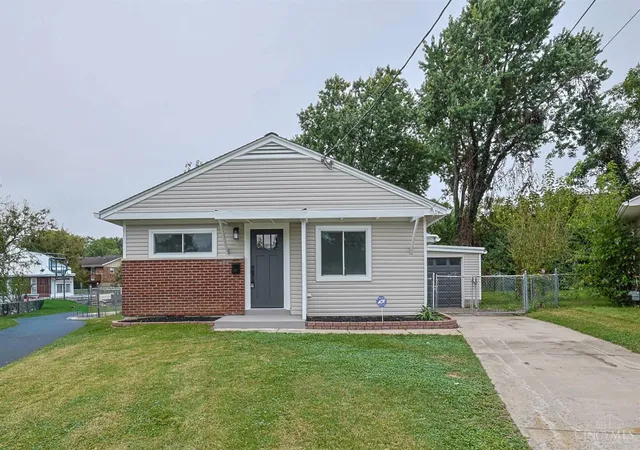 Photo 2 of Single family home for sale at 6580 Redwing Ct, Colerain Twp, OH 45239 | MLS# 1895037 | Listing updated on 2026-10-07