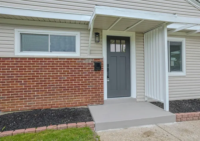 Photo 3 of Single family home for sale at 6580 Redwing Ct, Colerain Twp, OH 45239 | MLS# 1895037 | Listing updated on 2026-10-07