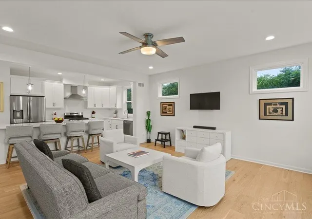 Photo 3 of Single family home for sale at 1623 Dexter Ave, Cincinnati, OH 45206 | MLS# 1895087 | Listing updated on 2026-09-25