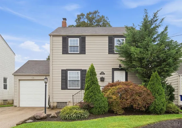 Photo 1 of Sale Pending at 809 Eaton Ave, Hamilton, OH 45013 | MLS# 1894026 | Listing updated on 2026-10-25