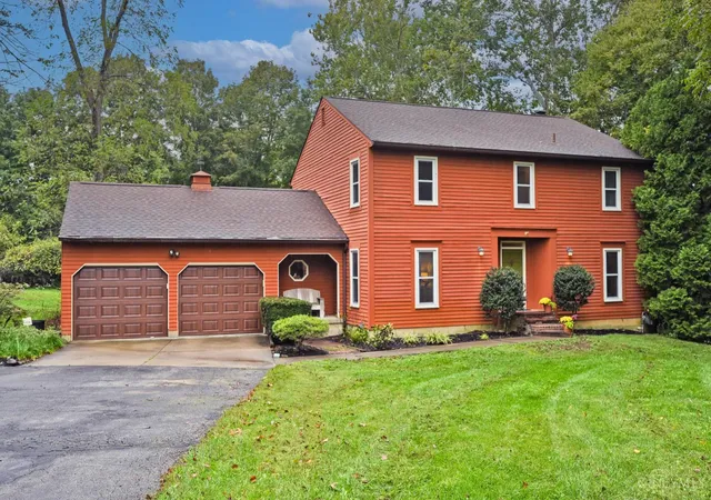 Photo 2 of Sale Pending at 6625 W Knollwood Cir, Miami Twp, OH 45140 | MLS# 1895070 | Listing updated on 2026-10-27