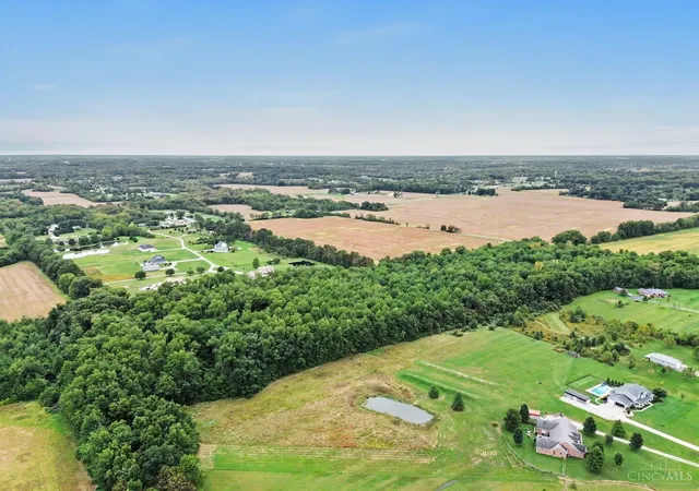 Photo 2 of Sale Pending at 21 Ashton Rd, Williamsburg Twp, OH 45103 | MLS# 1895115 | Listing updated on 2026-10-29