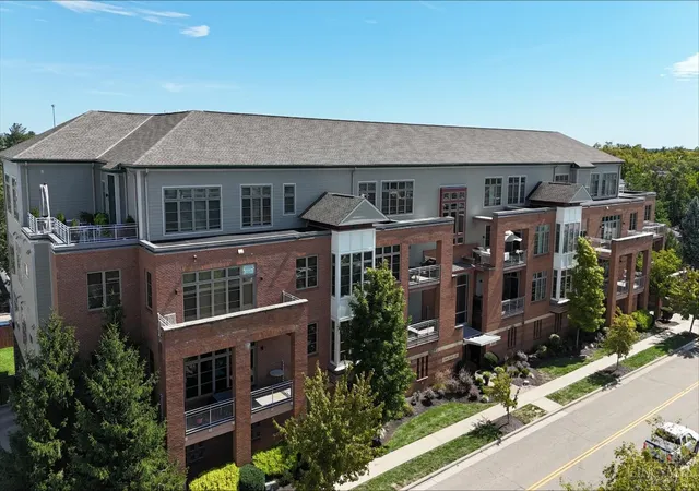 Listing Photo 3 - Condo for sale in building located at 9348 Towne Sq Ave, Blue Ash, OH 45242 - Unit #15