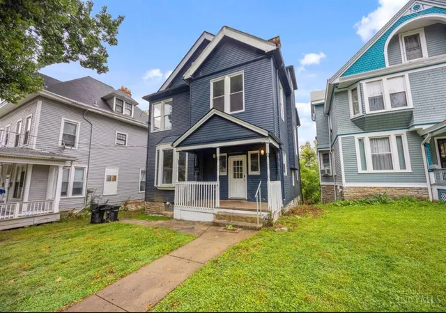 Photo 3 of Single family home for sale at 839 Ridgeway Ave, Cincinnati, OH 45229 | MLS# 1895297 | Listing updated on 2026-10-11