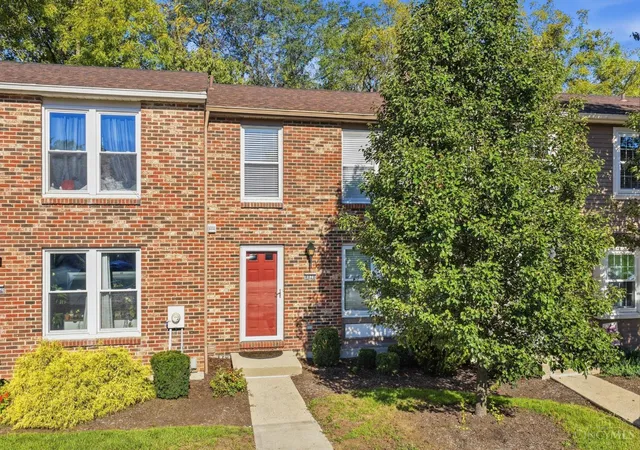Townhouse for sale at 8020 Mill Crk Cir, West Chester, OH 45069 | MLS# 1894616