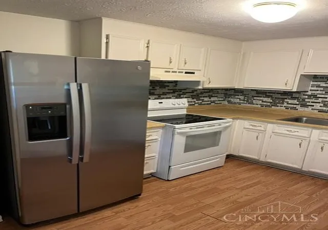 Photo 4 of Townhouse for sale at 8020 Mill Crk Cir, West Chester, OH 45069 | MLS# 1894616 | Listing updated on 2026-10-28