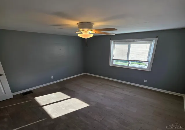 Photo 4 of Single family home for sale at 8253 Royal Hts Dr, Colerain Twp, OH 45239 | MLS# 1895336 | Listing updated on 2026-10-16