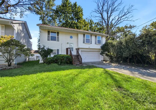 Photo 1 of Sale Pending at 11968 7th Avenue, Sycamore Twp, OH 45249 | MLS# 1895418 | Listing updated on 2026-10-08