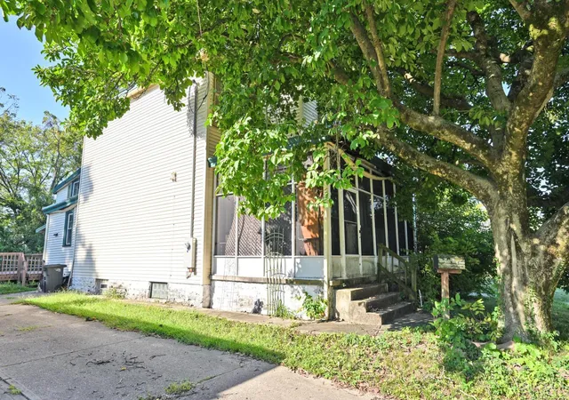 Photo 2 of Sale Pending at 1359 Section Rd, Springfield Twp., OH 45237 | MLS# 1895456 | Listing updated on 2026-10-13