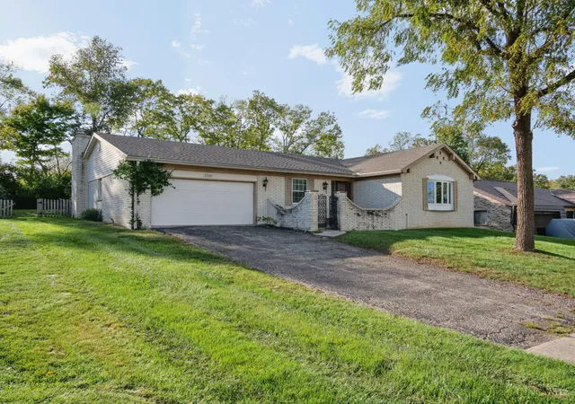 Photo 2 of Single family home for sale at 5341 Highmeadow Ln, Harrison Twp, OH 45415 | MLS# 1895461 | Listing updated on 2026-09-29