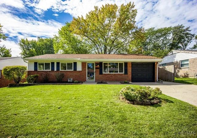 Photo 1 of Sale Pending at 31 Dorsey Dr, Hamilton, OH 45011 | MLS# 1895251 | Listing updated on 2026-10-02