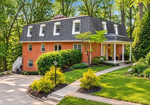 Photo 2 of Single family home for sale at 1207 Isis #B, Cincinnati, OH 45208 | MLS# 1895112 | Listing updated on 2026-09-30