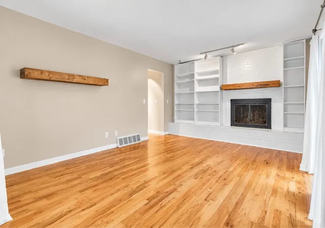 Photo 4 of Single family home for sale at 1207 Isis #B, Cincinnati, OH 45208 | MLS# 1895112 | Listing updated on 2026-09-30