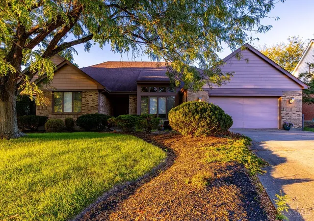 Single family home for sale at 3600 Fawnrun Dr, Evendale, OH 45241 | MLS# 1895419