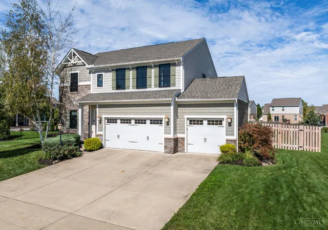 Photo 2 of Single family home for sale at 1950 Stone Crk Blvd, Clearcreek Twp., OH 45458 | MLS# 1895639 | Listing updated on 2026-10-04