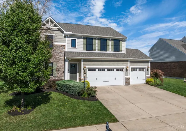 Photo 3 of Single family home for sale at 1950 Stone Crk Blvd, Clearcreek Twp., OH 45458 | MLS# 1895639 | Listing updated on 2026-10-04