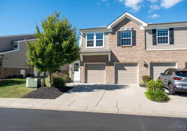 Photo 2 of Townhouse for sale at 456 Heritage Sq, Harrison Twp, OH 45030 | MLS# 1895653 | Listing updated on 2026-10-14