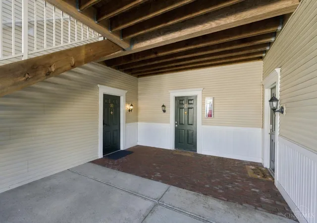 Listing Photo 4 - Condo for sale in building located at 9186 Yarmouth Dr, South Lebanon, OH 45140 - Unit #A