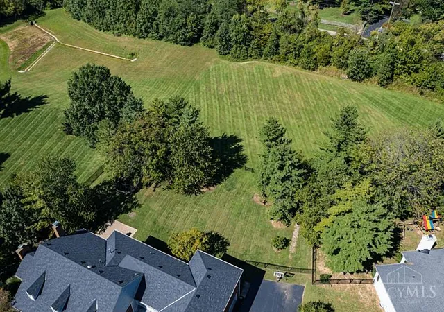 Photo 2 of Sale Pending at 5025 Rollman Ests Dr, Amberley, OH 45236 | MLS# 1895371 | Listing updated on 2026-10-09