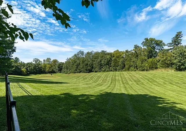 Photo 3 of Sale Pending at 5025 Rollman Ests Dr, Amberley, OH 45236 | MLS# 1895371 | Listing updated on 2026-10-09
