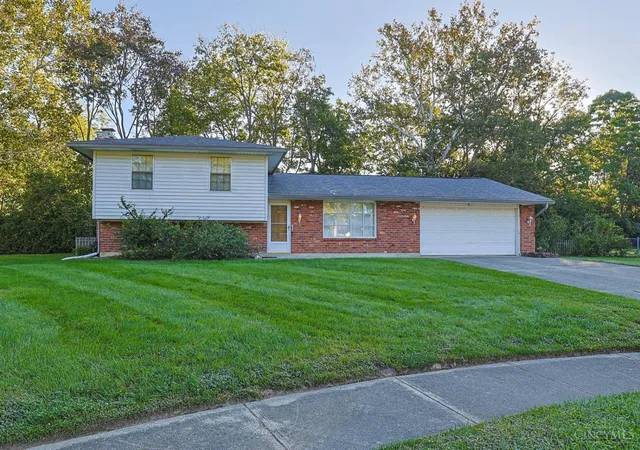 Photo 1 of Single family home for sale at 5466 Cedar Breaks Ct, Fairfield, OH 45014 | MLS# 1895341 | Listing updated on 2026-10-14