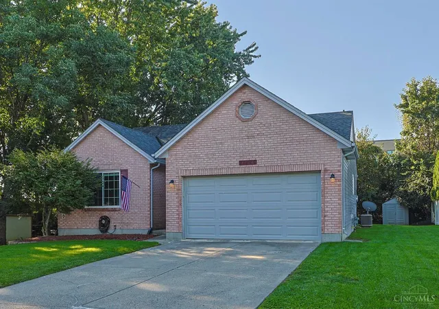 Photo 2 of Sale Pending at 11826 Wincanton Dr, Colerain Twp, OH 45231 | MLS# 1895712 | Listing updated on 2026-10-02