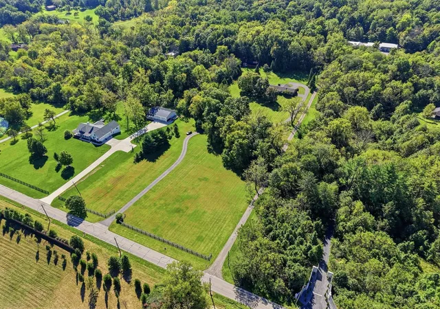 Photo 4 of Single family home for sale at 6541 Nickel Rd, Turtle Creek Twp, OH 45036 | MLS# 1895535 | Listing updated on 2026-10-02
