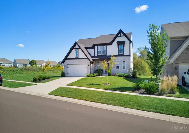 Photo 1 of Single family home for sale at 5307 Greenview Ln, Turtle Creek Twp, OH 45036 | MLS# 1895762 | Listing updated on 2026-10-22