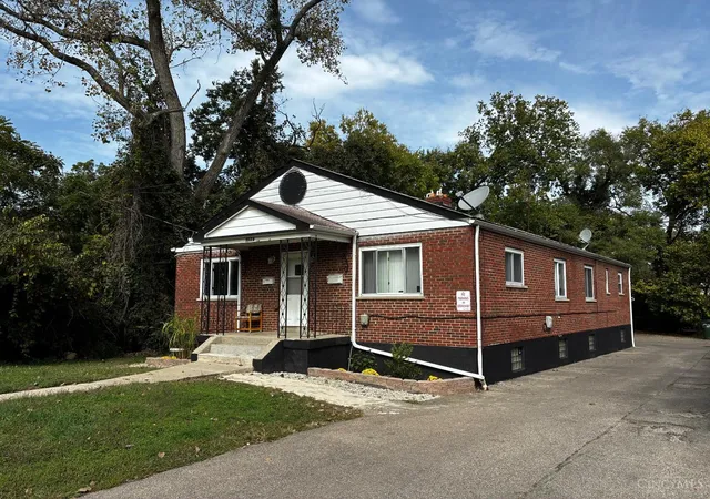 Photo 3 of Multi family home for sale at 3524 Cornell Rd, Cincinnati, OH 45241 | MLS# 1895121 | Listing updated on 2026-10-01