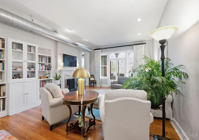 Listing Photo 5 - Condo for sale in building located at 2356 Park Ave, Cincinnati, OH 45206 - Unit #43