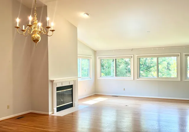 Listing Photo 1 - Condo for sale in building located at 122 Miami Lakes Dr, Milford, OH 45150 - Unit #