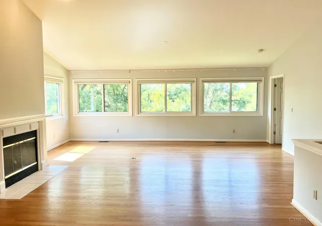 Photo 3 of Condo for sale at 122 Miami Lakes Dr, Milford, OH 45150 | MLS# 1891315 | Listing updated on 2026-10-01
