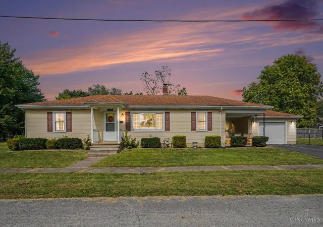 Photo 1 of Single family home for sale at 130 Fagley St, Bethel, OH 45106 | MLS# 1895854 | Listing updated on 2026-10-26