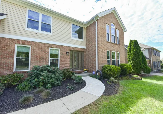 Photo 3 of Sale Pending at 8721 Rupp Farm Dr, West Chester, OH 45069 | MLS# 1895771 | Listing updated on 2026-10-15