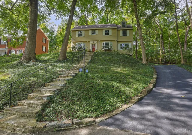 Photo 2 of Single family home for sale at 14 Sylvan Ln, Wyoming, OH 45215 | MLS# 1895773 | Listing updated on 2026-10-21