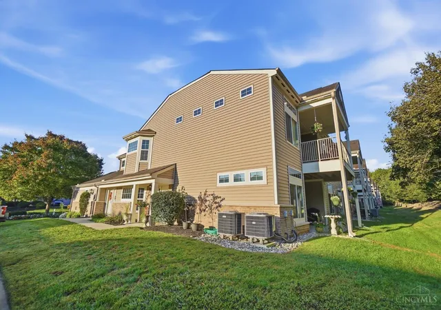 Photo 3 of Sale Pending at 588 Heritage Sq, Harrison, OH 45030 | MLS# 1895486 | Listing updated on 2026-10-08