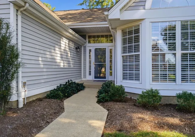 Photo 2 of Sale Pending at 9652 Carriage Run Cir, Deerfield Twp., OH 45140 | MLS# 1895913 | Listing updated on 2026-10-12