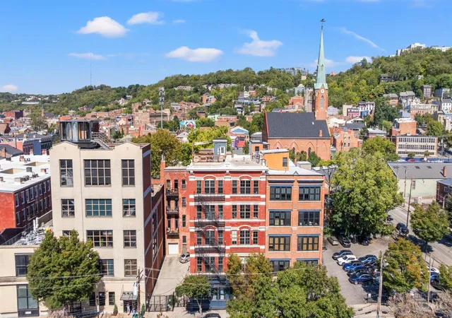 Condo for sale at 214 E 14th Street #4A, Cincinnati, OH 45202 | MLS# 1895800